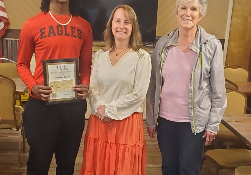 Adorian Burris Receives ACE Scholarship from Shelby Exchange Club
